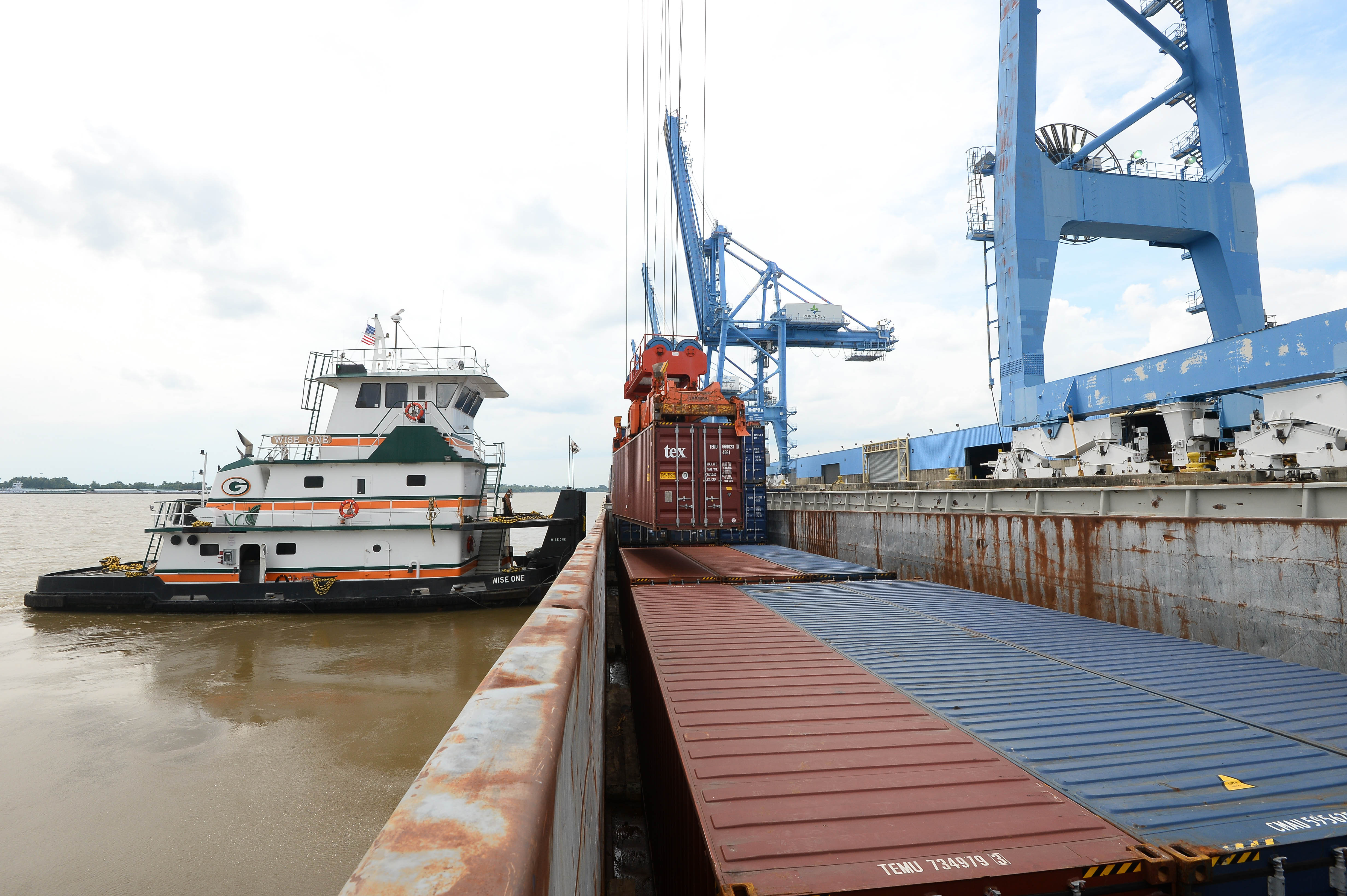 Port NOLA Container On Barge Operations